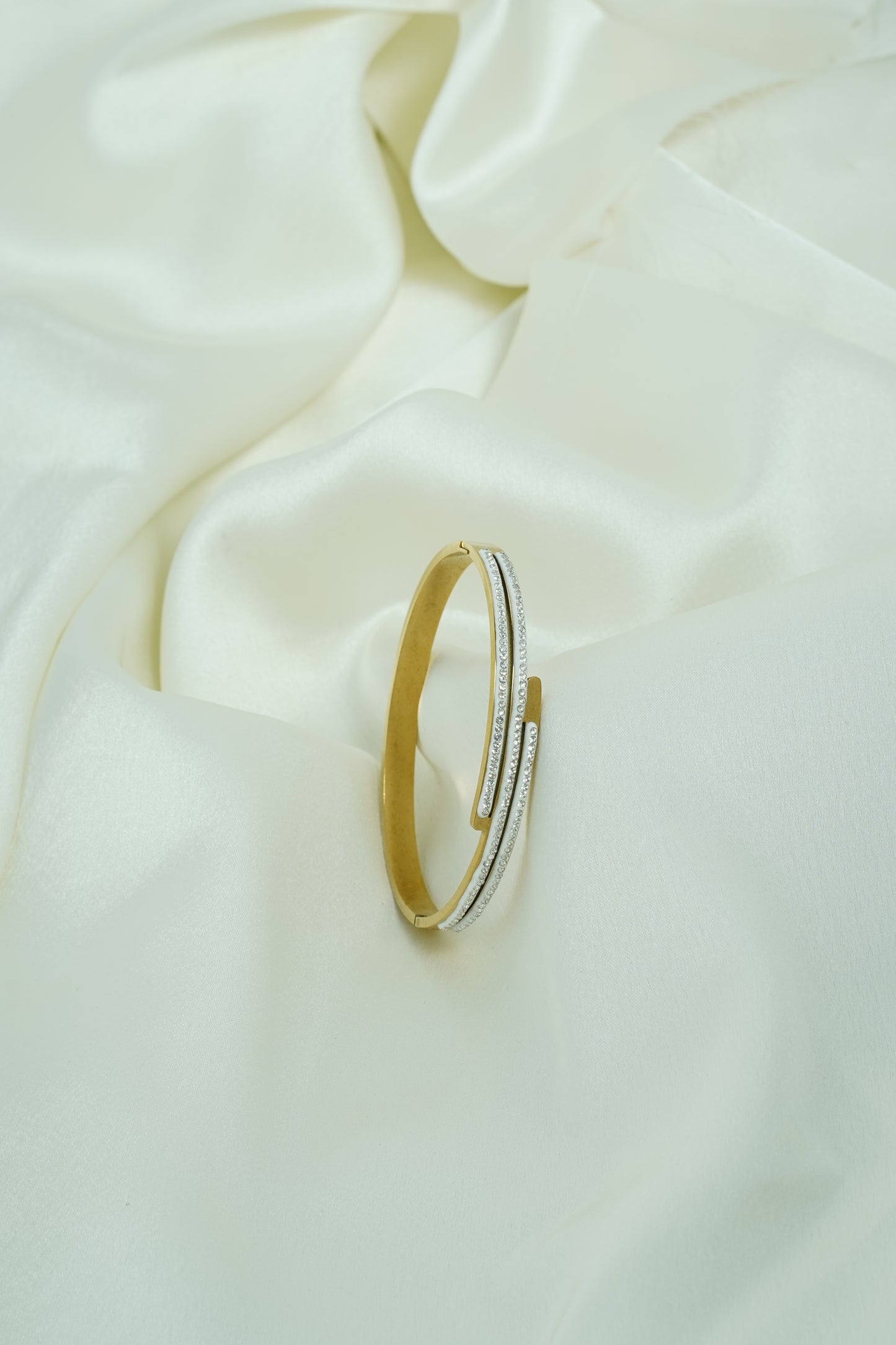 Three Line gold