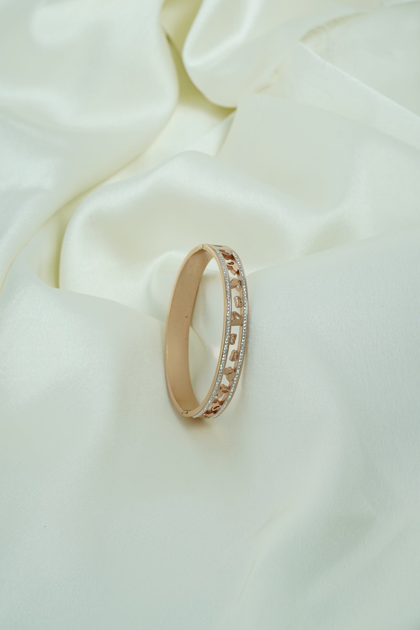 Tiny butterfly rose gold