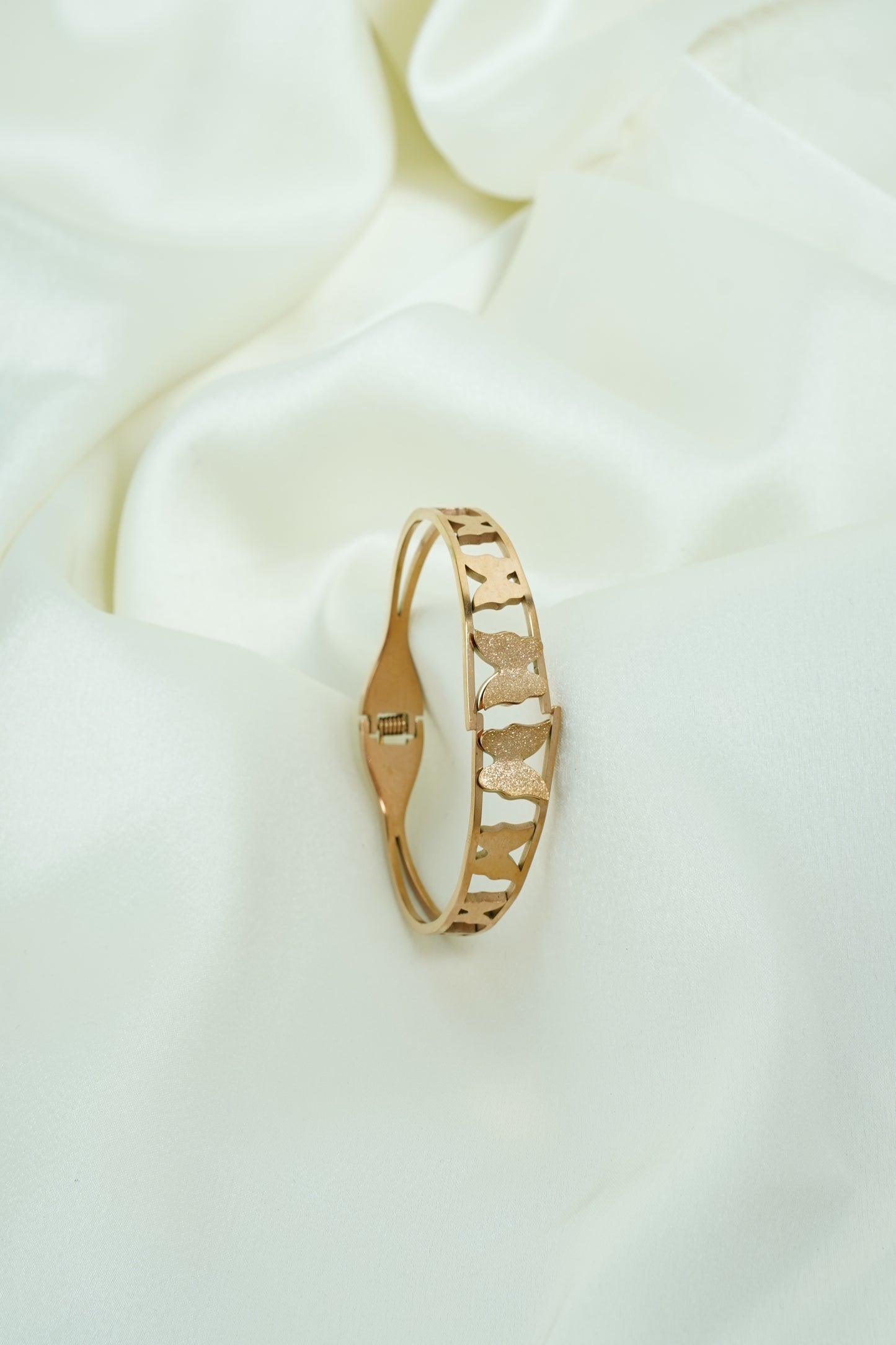 Zig Zag butterfly rose gold
