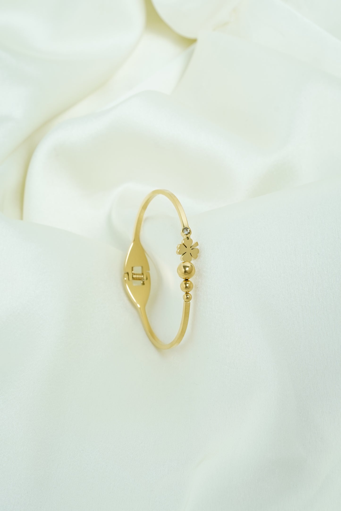 Flower ball gold