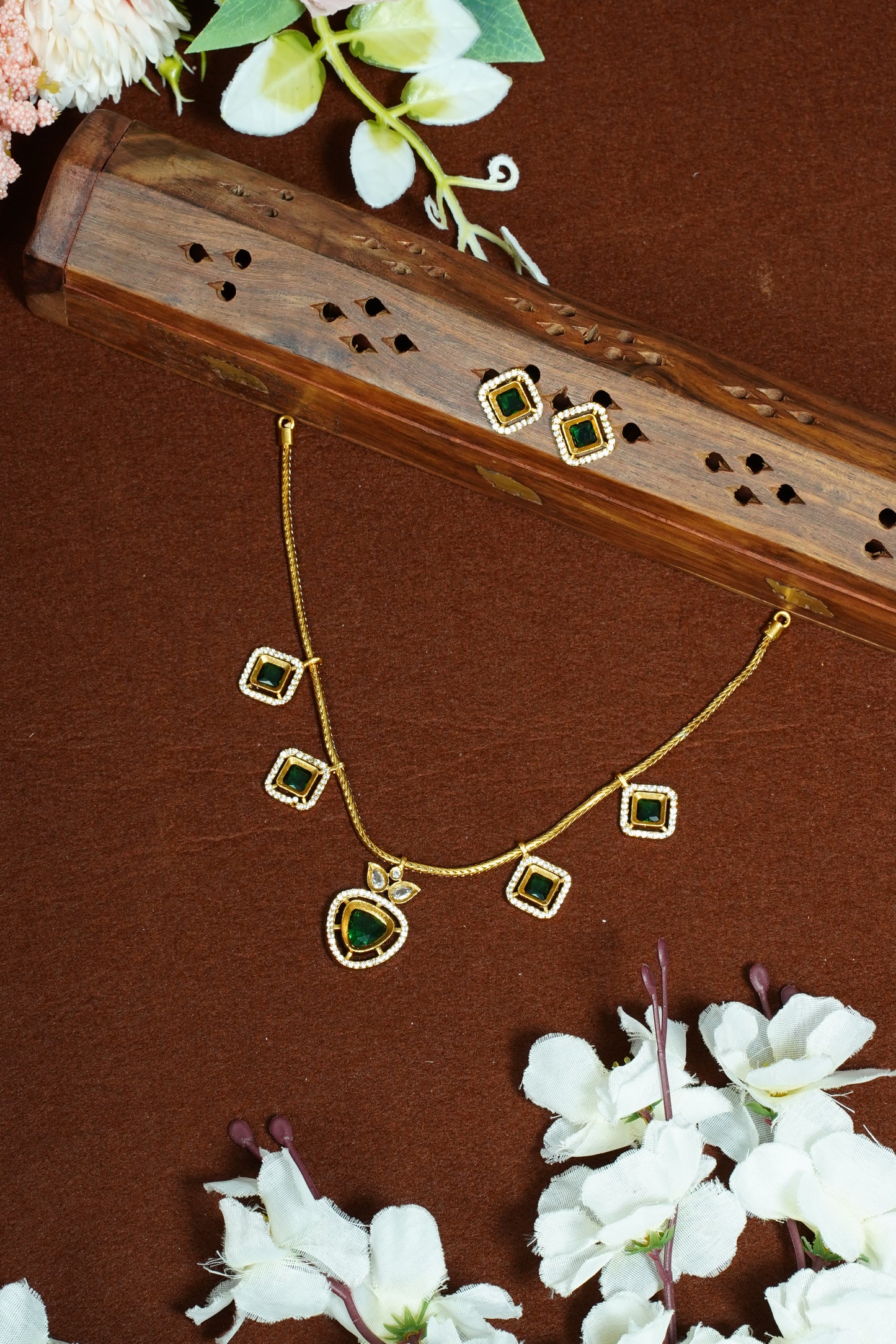 Drop Green hanging diamond