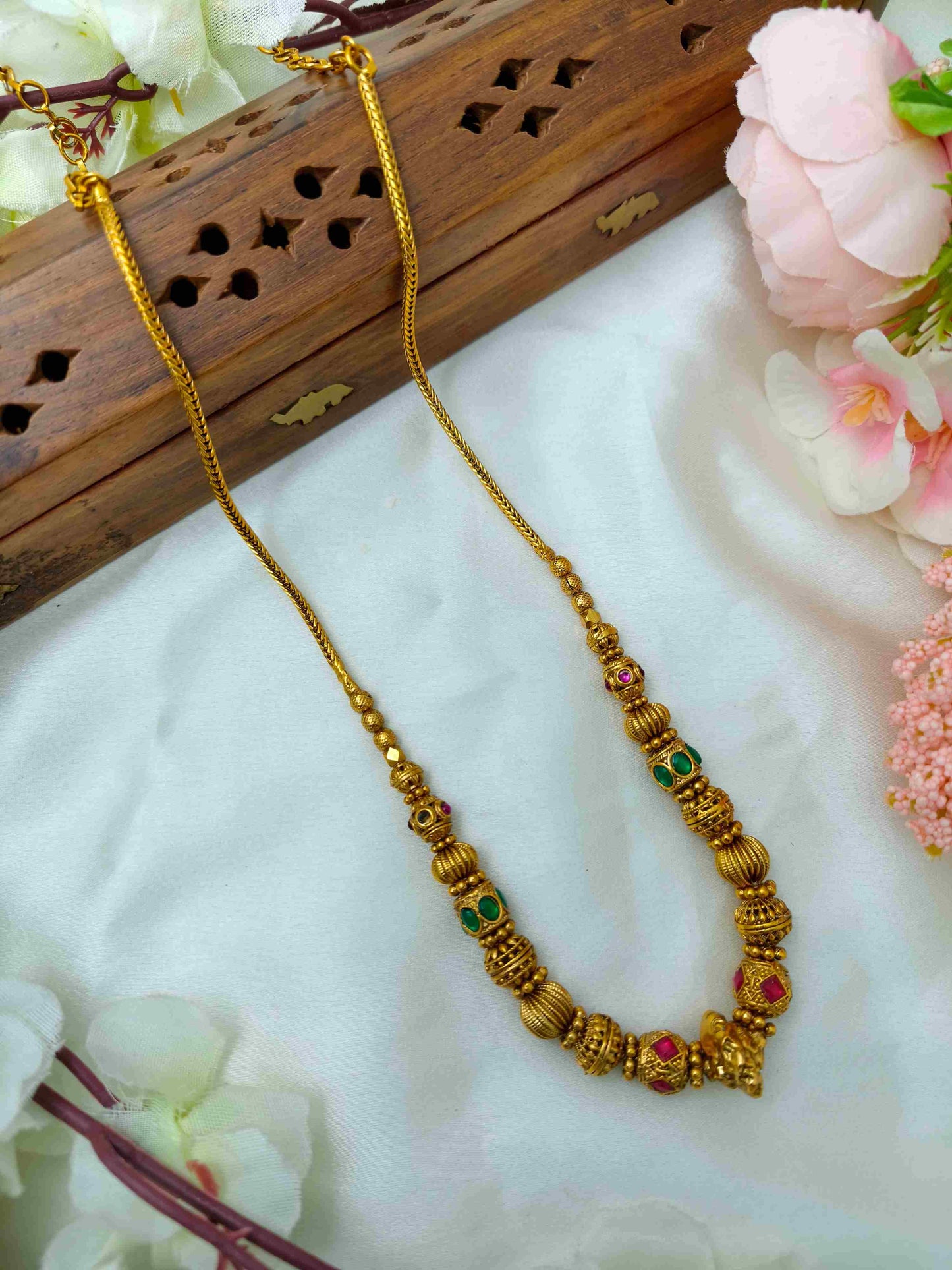 Beads ball chain