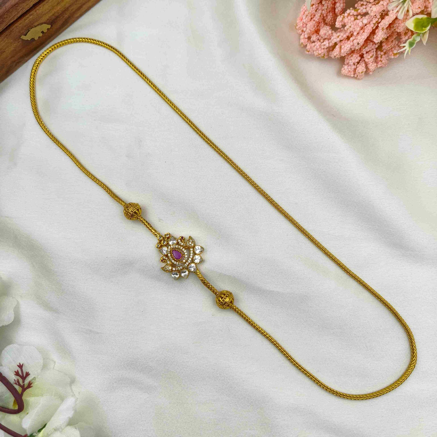 Classic Ruby peacock mop chain
