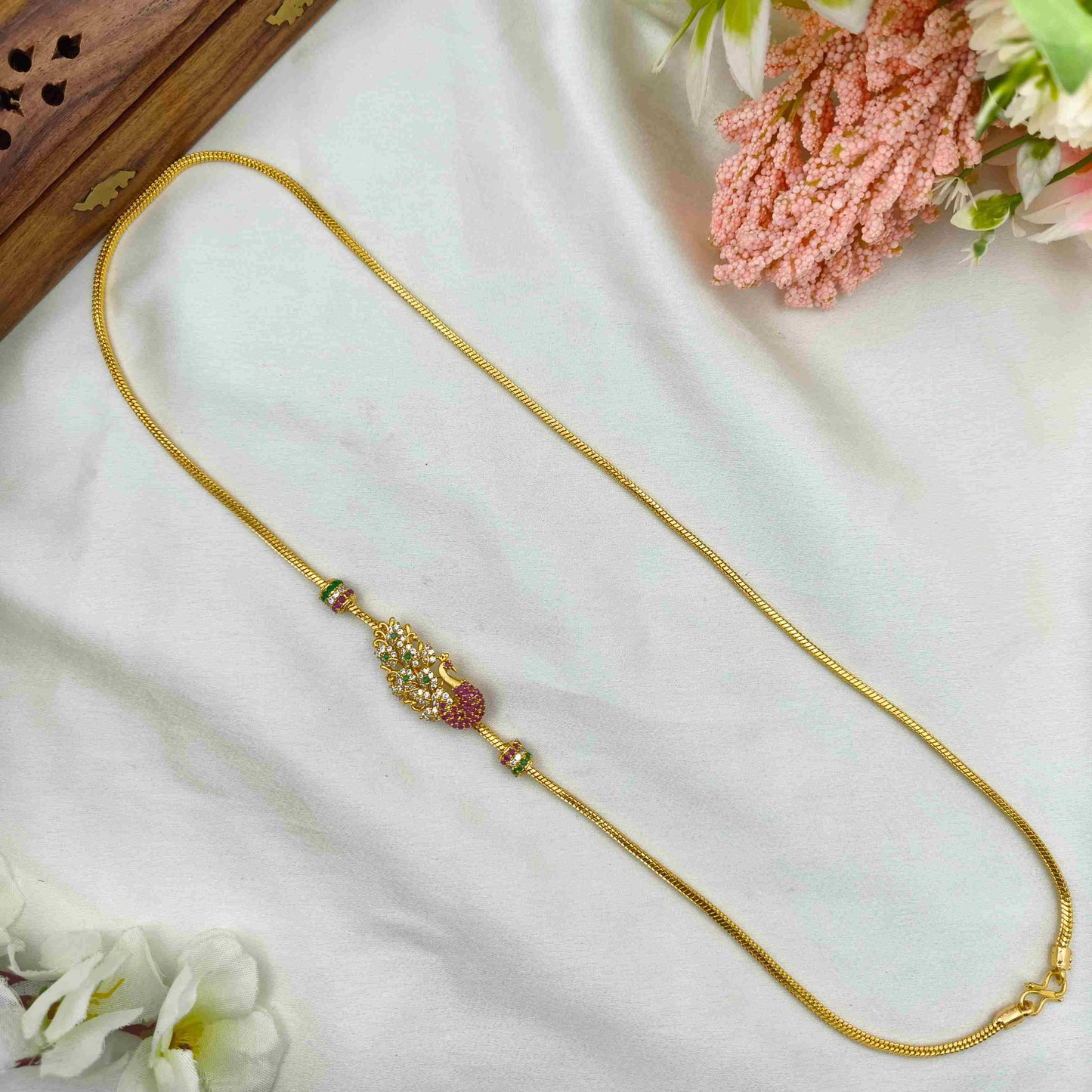 Royal multi peacock mop chain