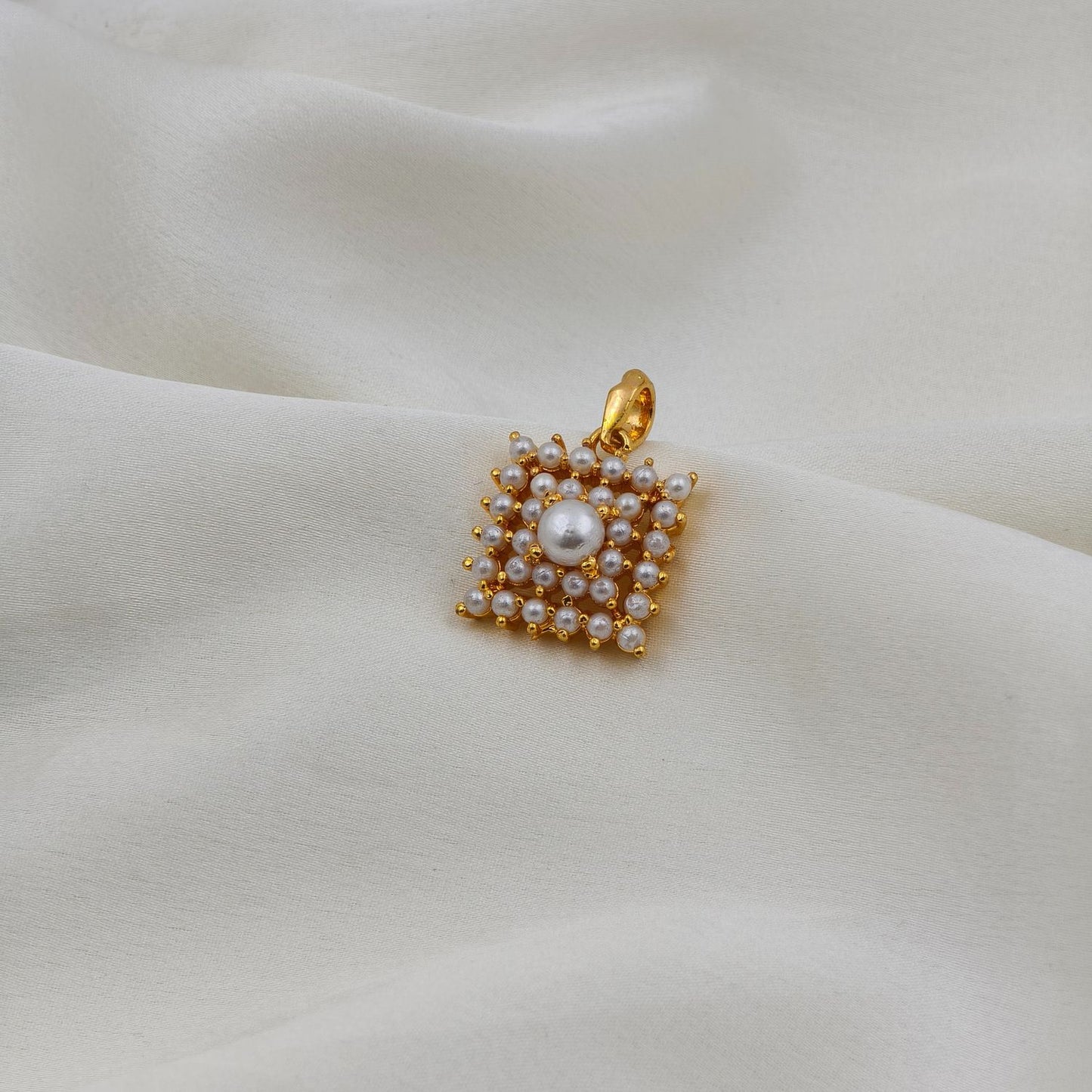 Tiny Pearl Square Pendant