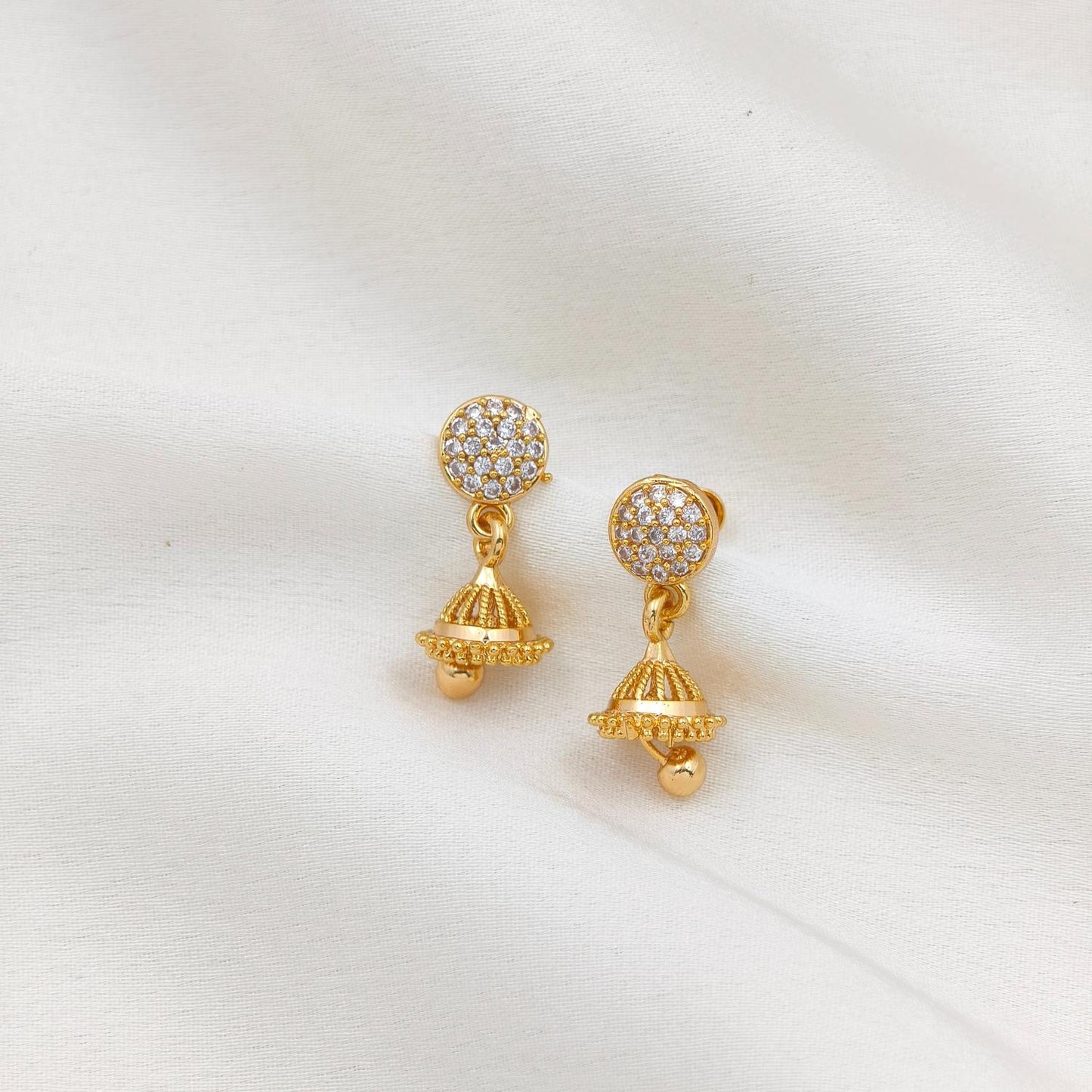 Daisy Shine stud