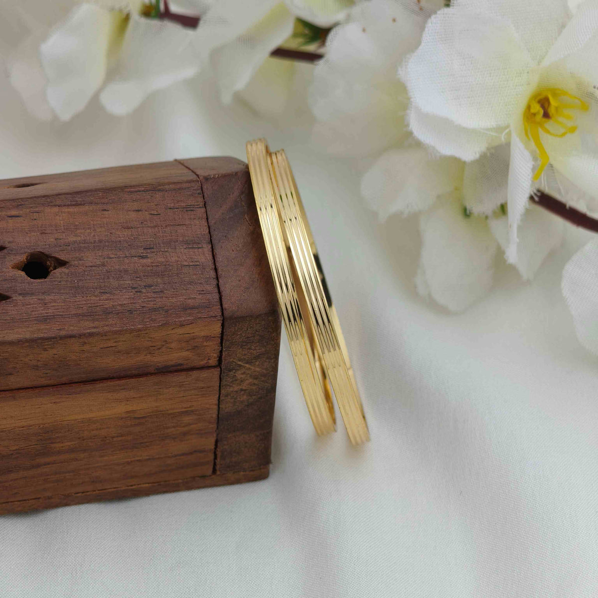 Plain line kids bangle
