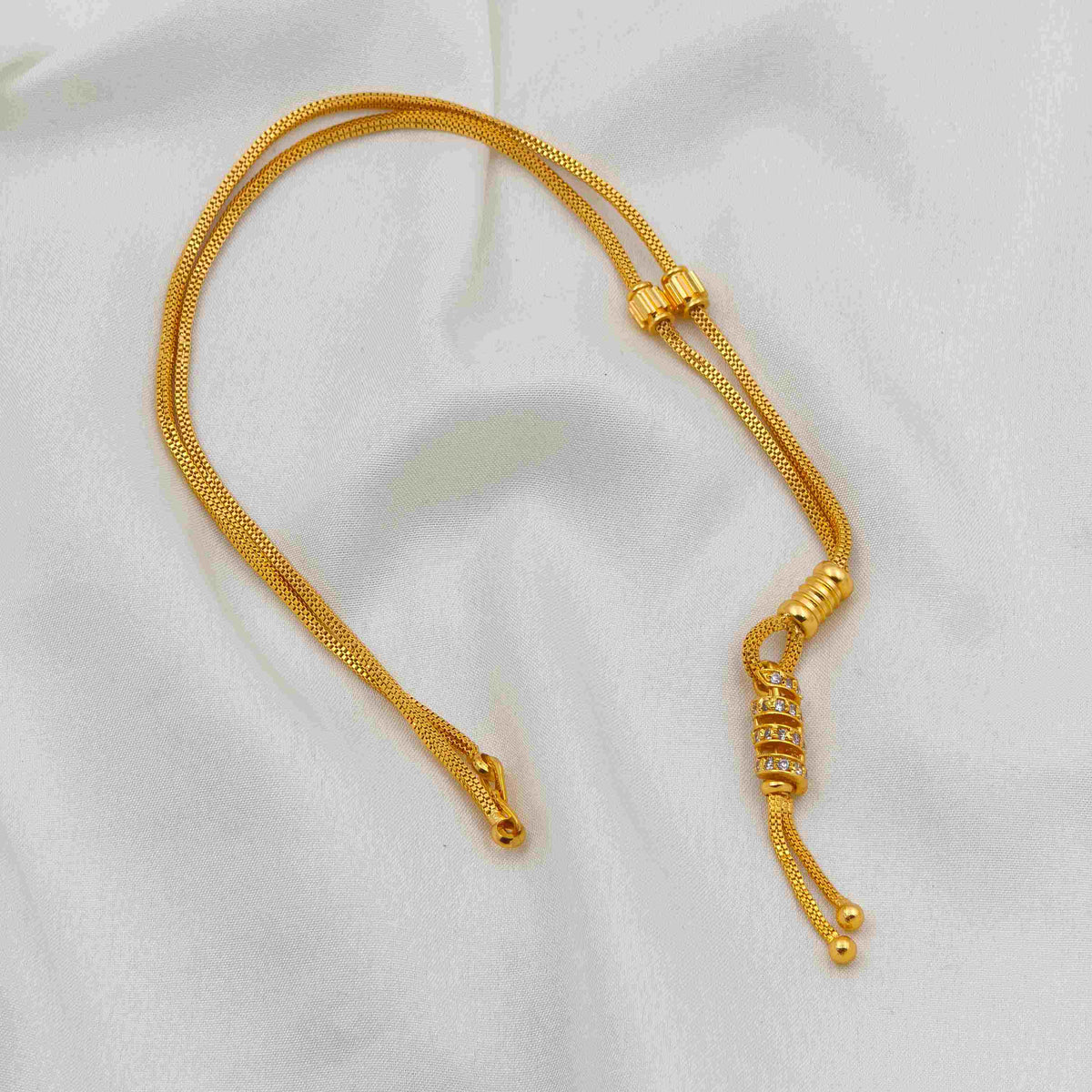 Hanging spiral chain