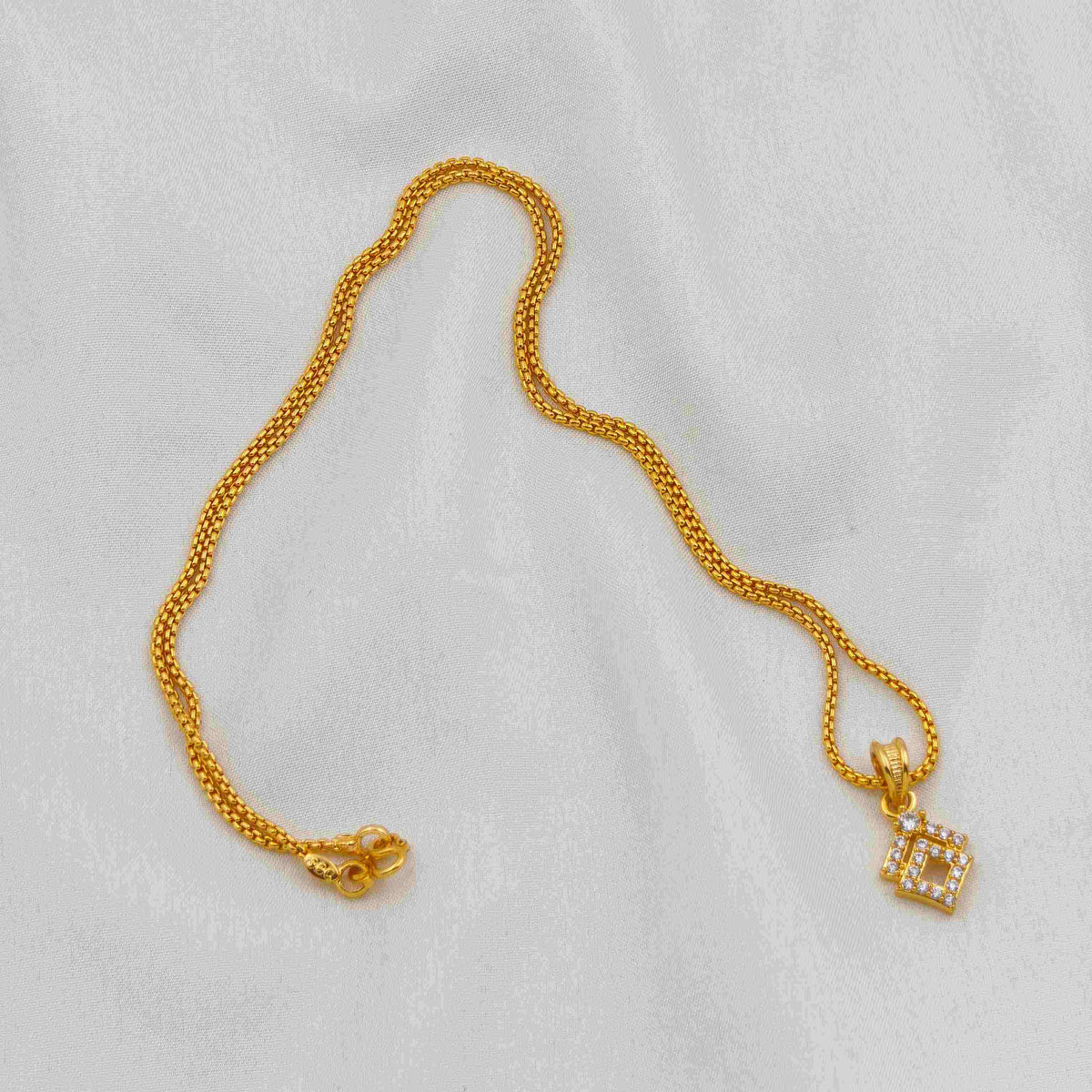 Square pendent with chain