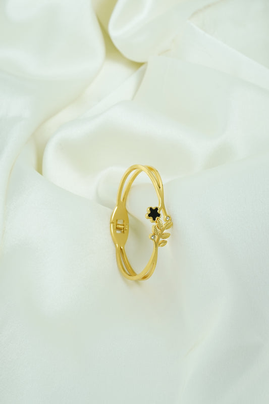 Leaf star gold