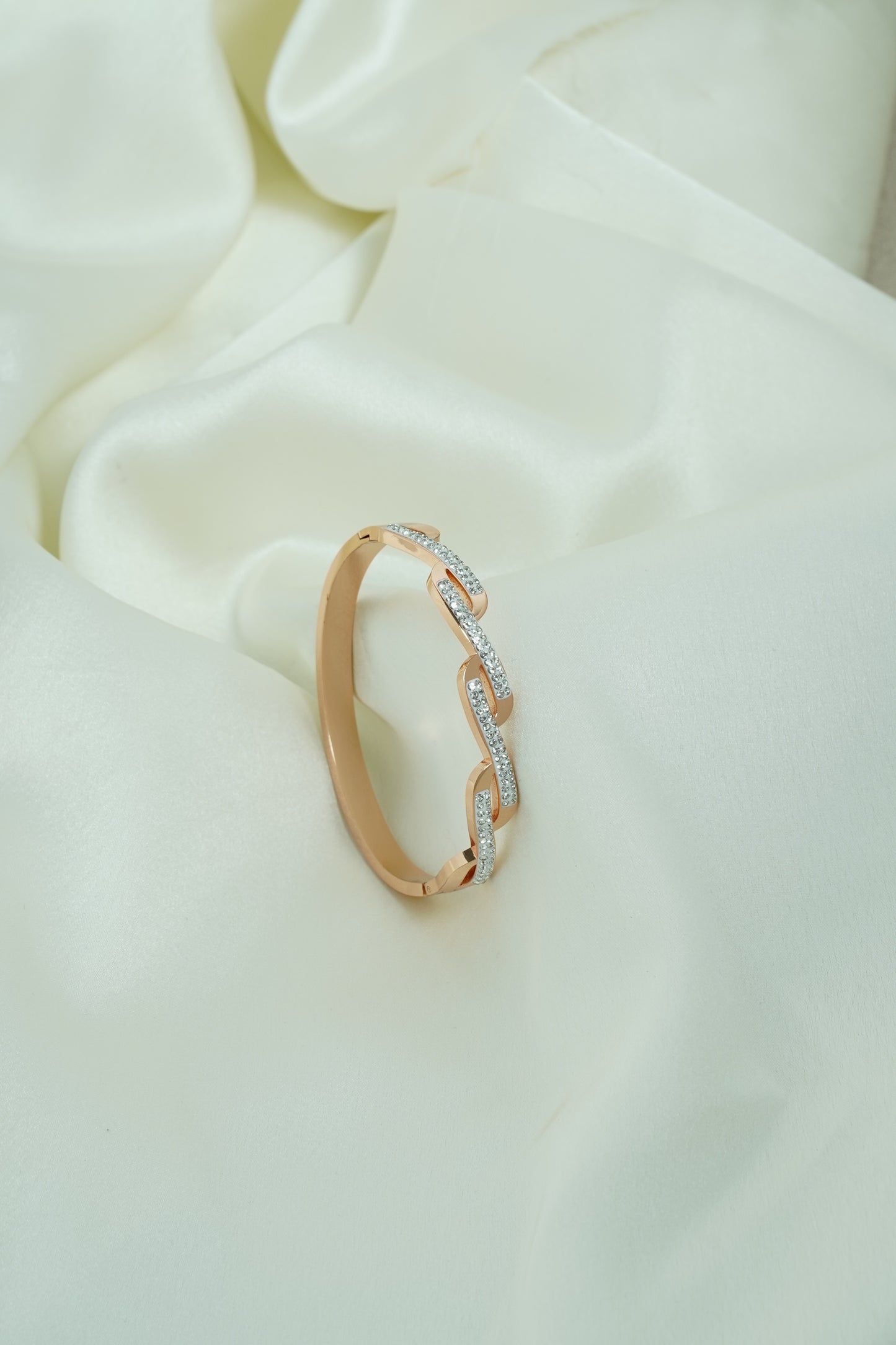 Twist rose gold