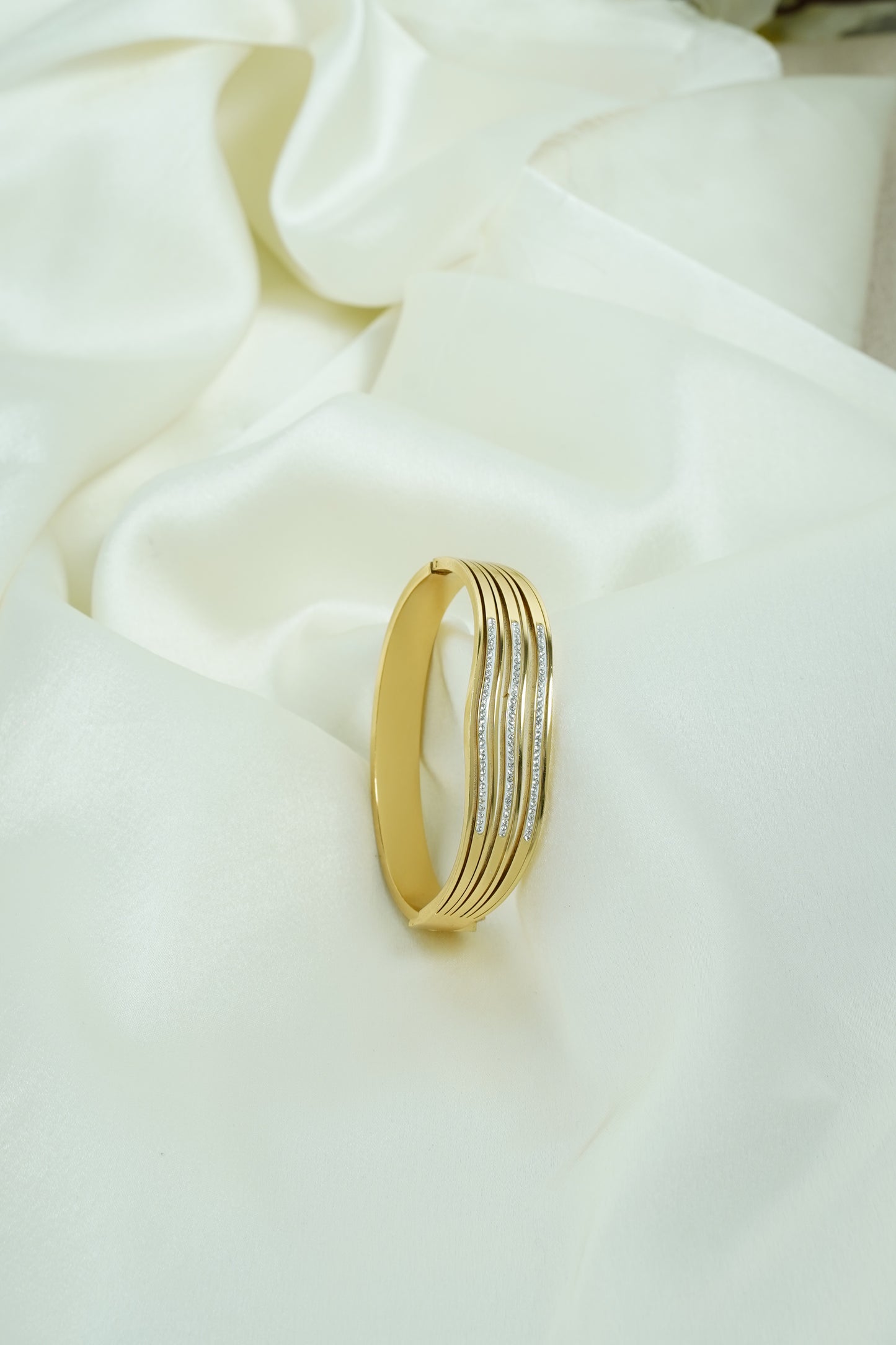 Three wave  gold
