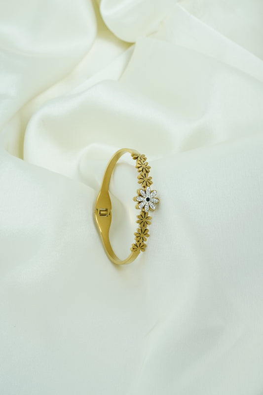 White Blossom Flower gold