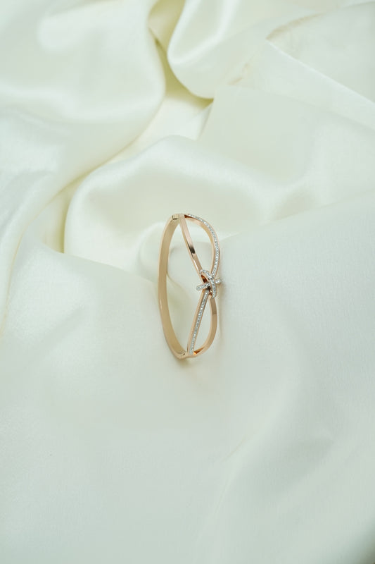 Knot infinity rose gold