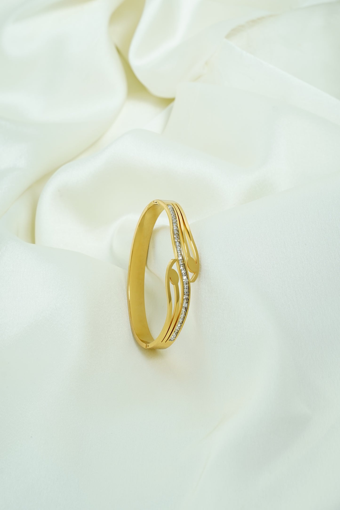 leaf wave gold