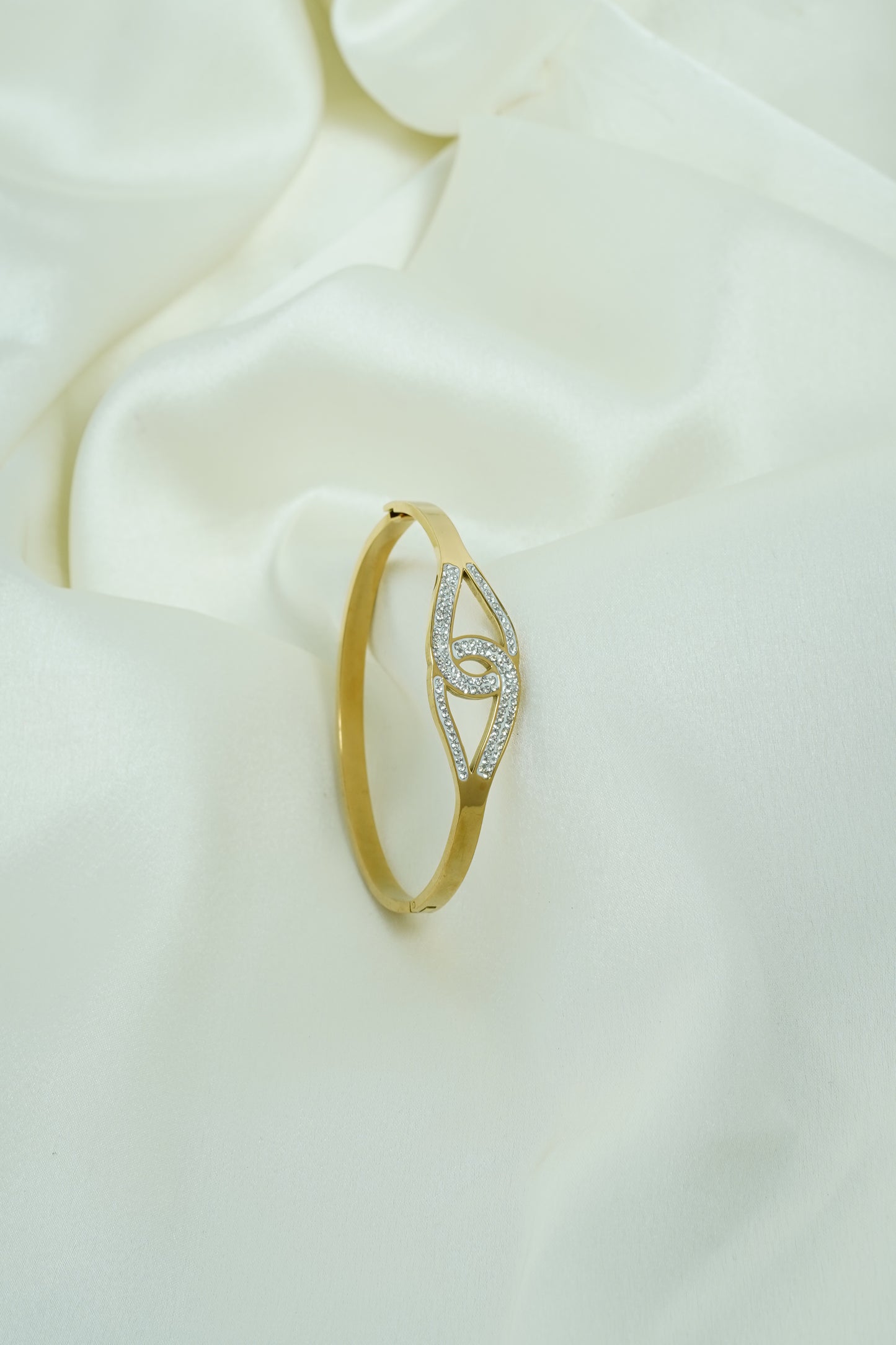 Eye gold