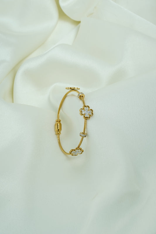 Flower magnet gold