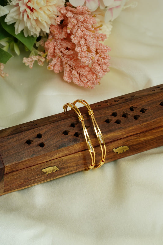 Joint neli bangle