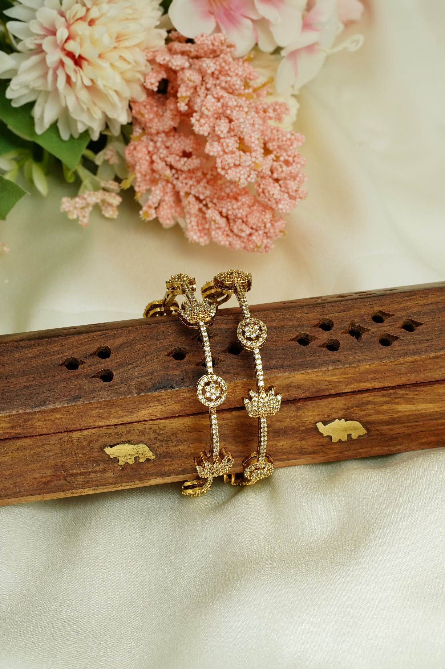 Lotus bangle