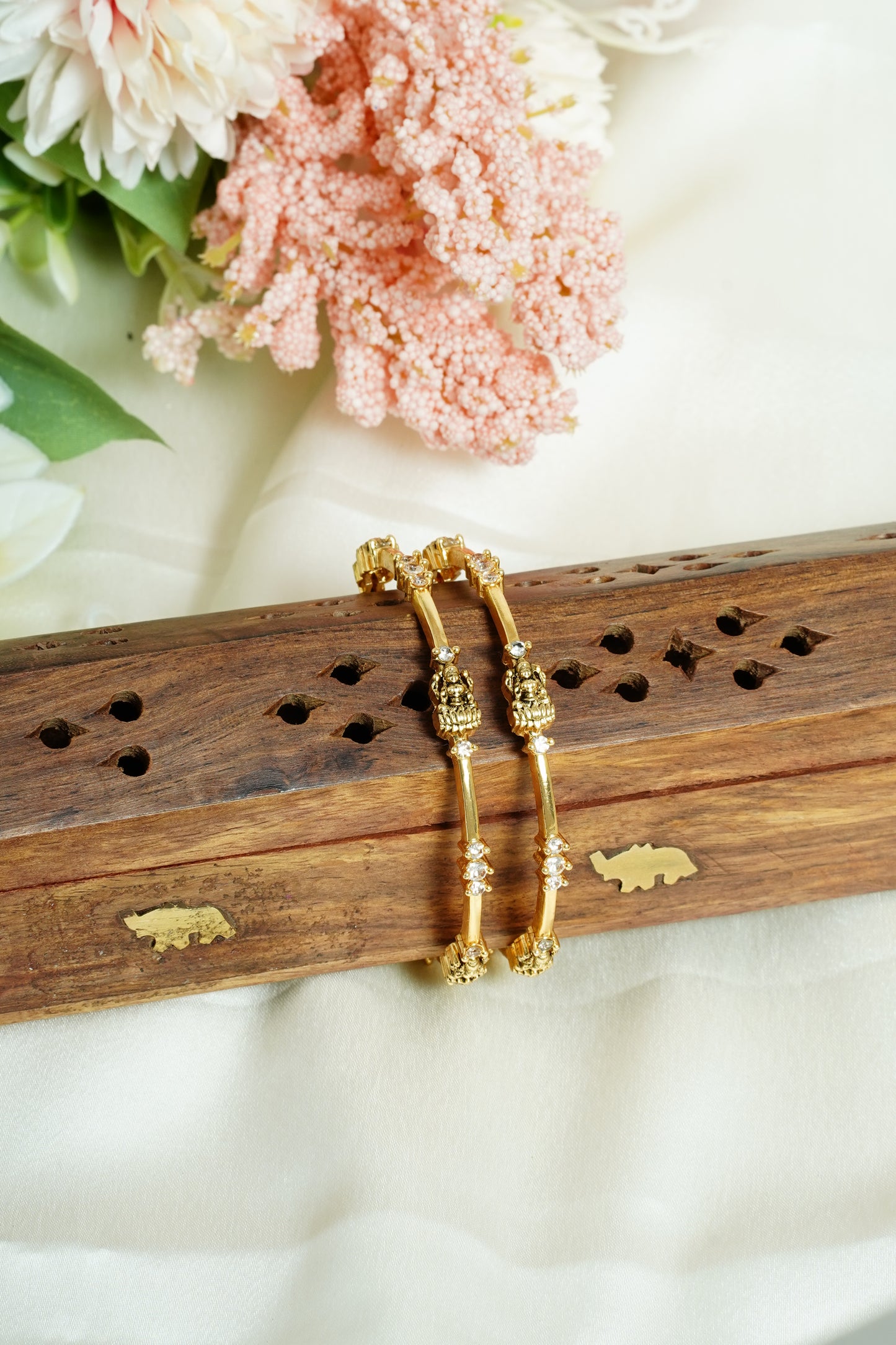 Lakshmi nakashi bangle
