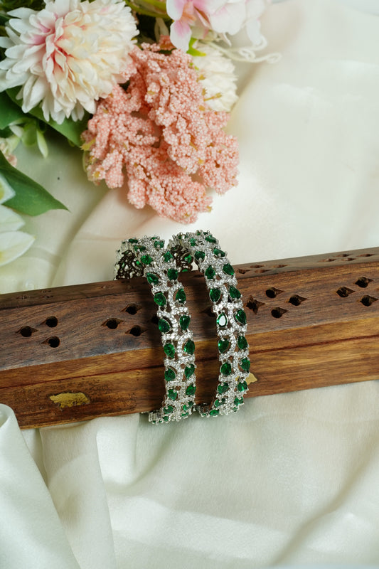 Royal green stone bangle