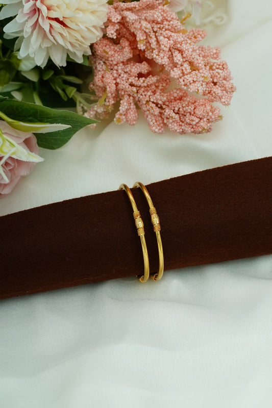 Single line thread baby bangle