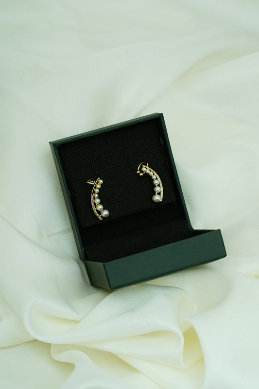 Pearl Arc earcuff