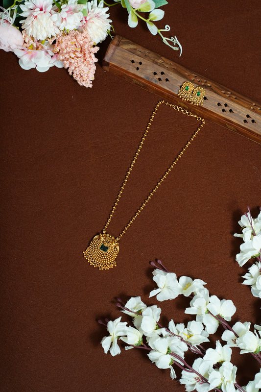 Peacock Ball chain green