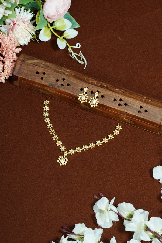 Vintage diamond flower