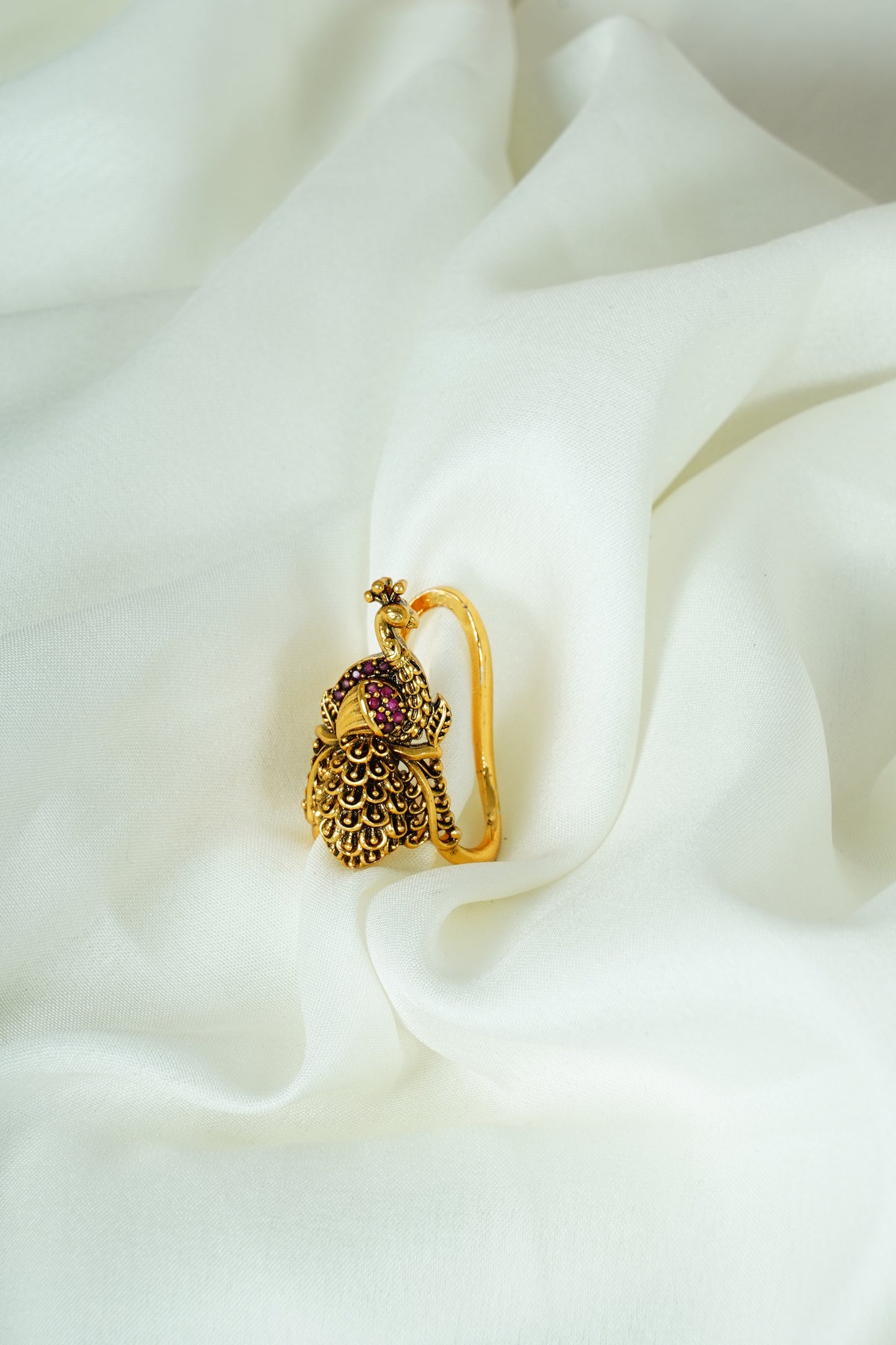 Elite Ruby peacock(Adjustable)