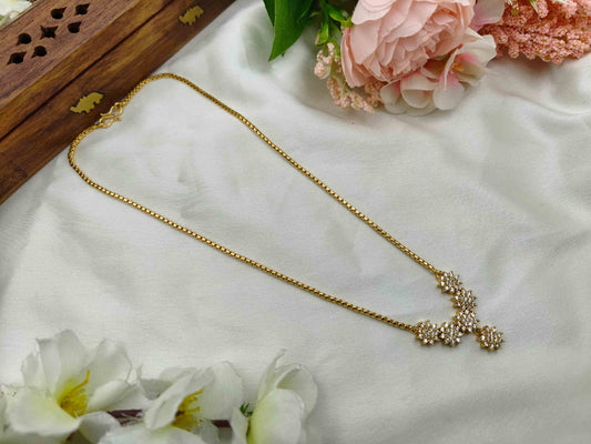 Five flower cubic chain