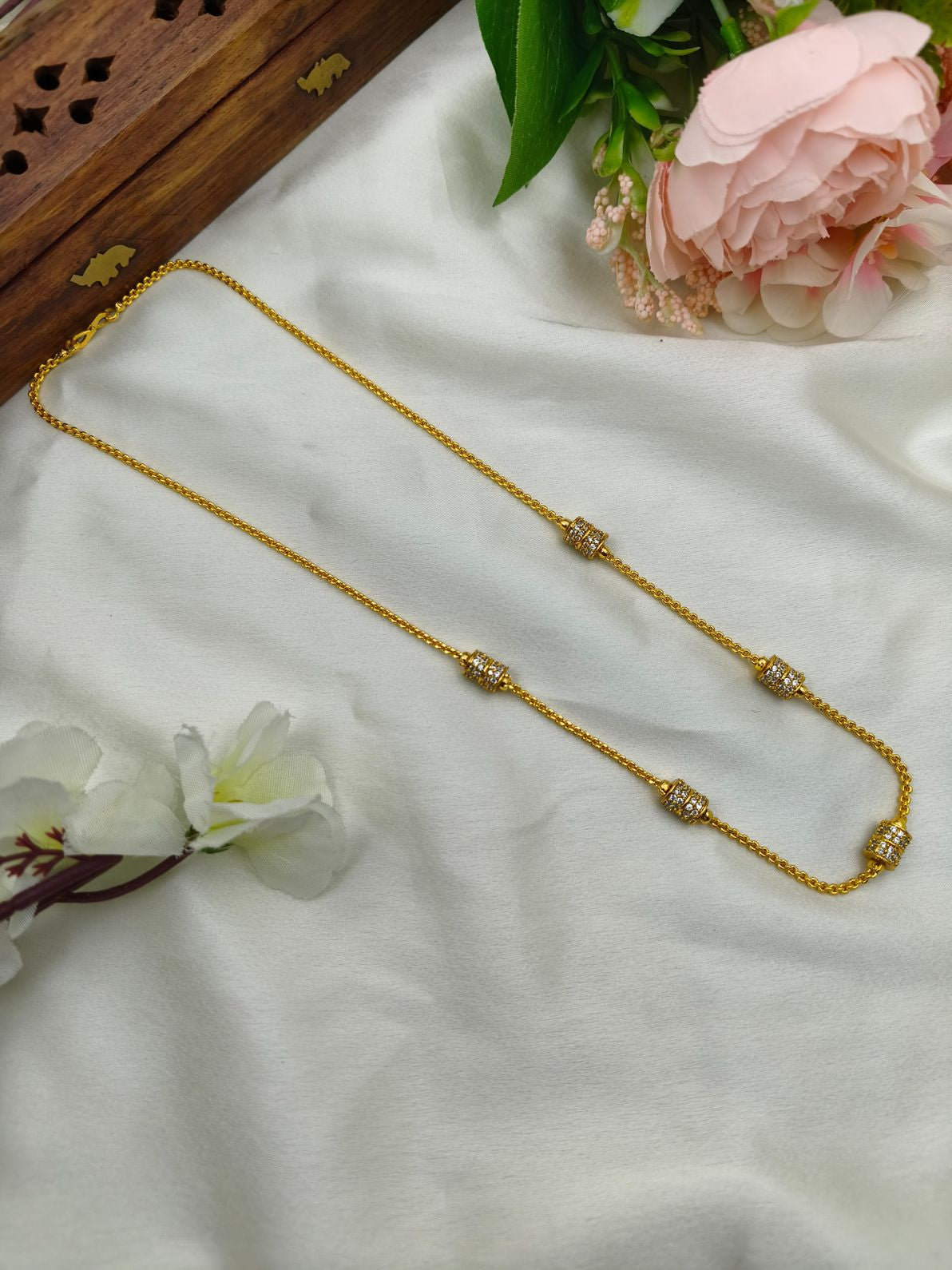 Cubic twist chain
