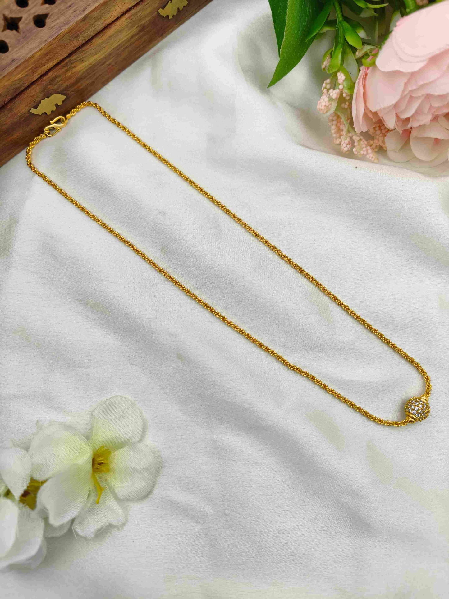 Bold single white ball chain