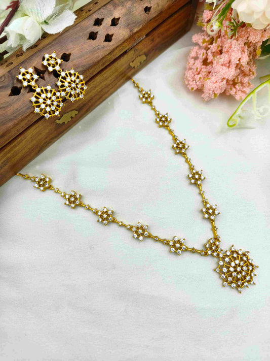Crown necklace