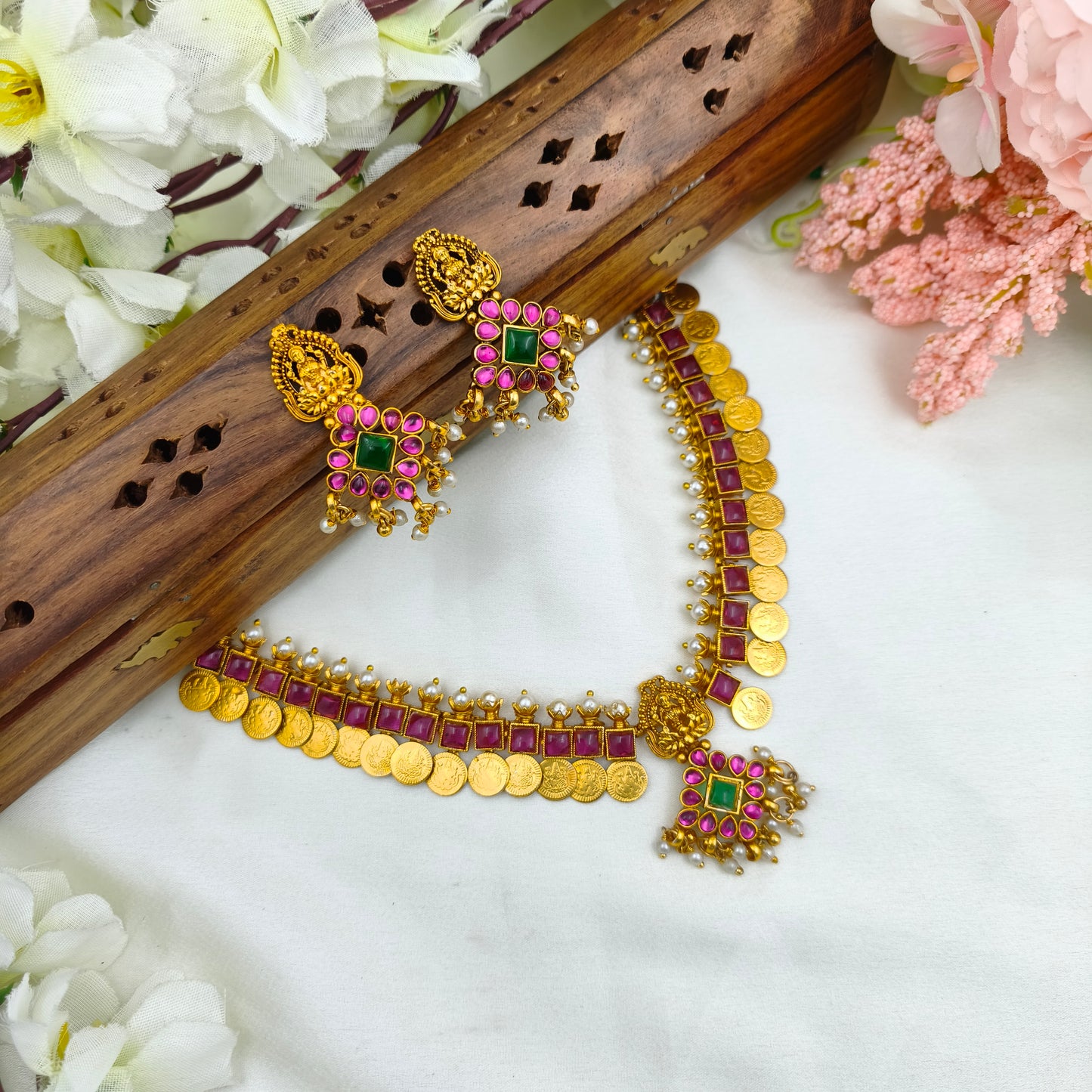 Kempu lakshimi necklace