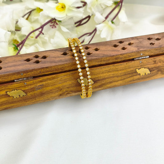 Spark star bangle