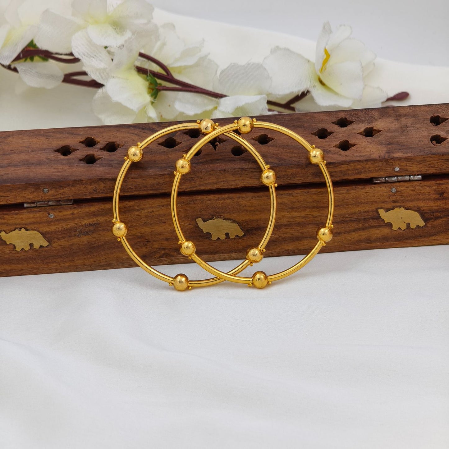 Full ball kids bangle