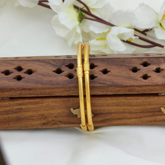 Full mold bangle