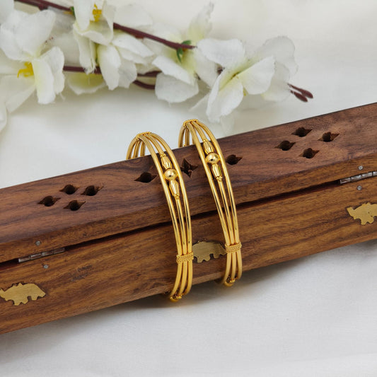 Three layer dot joint bangle