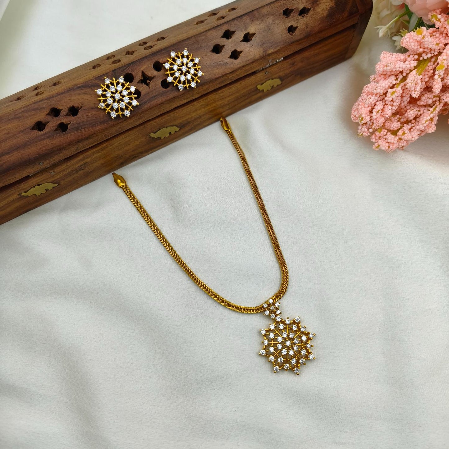 Diamond attigai necklace