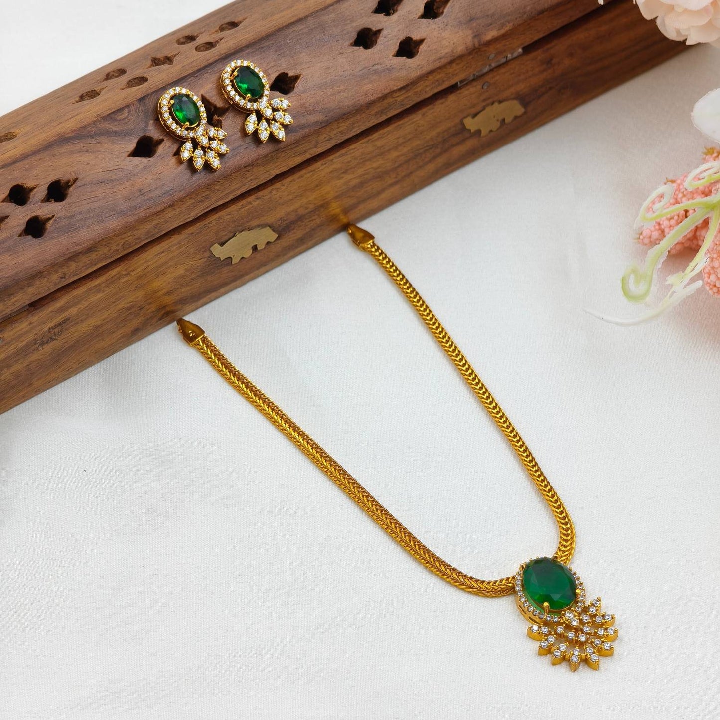 Diamond green leaf necklace