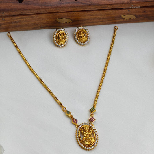 Bold nakshi multi square necklace