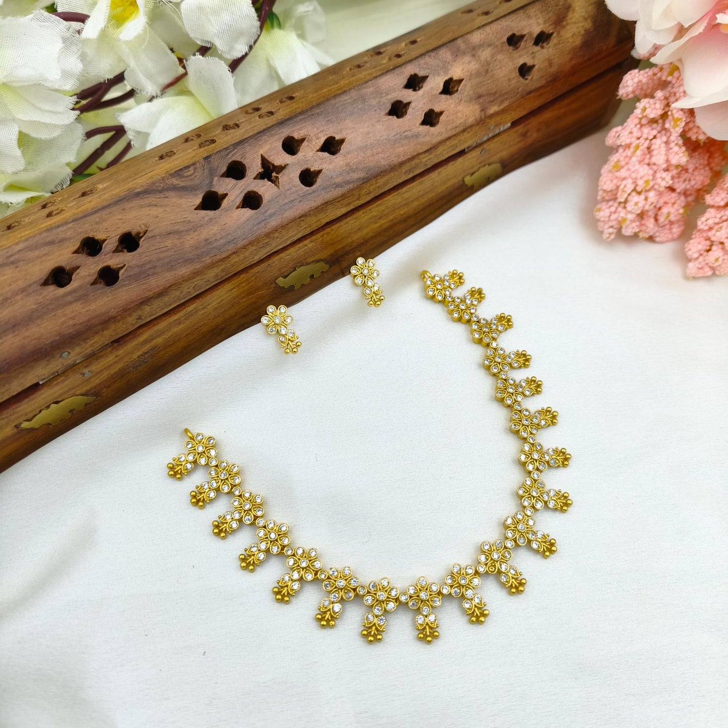 Simple Grace Necklace
