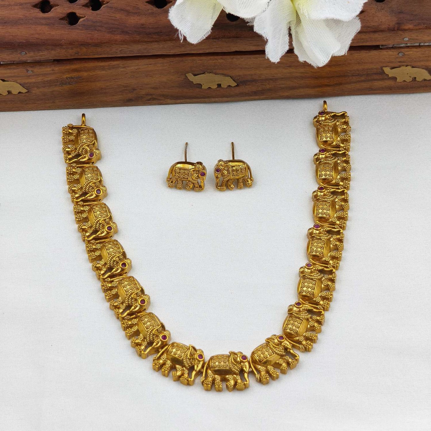 Elephant Line Necklace