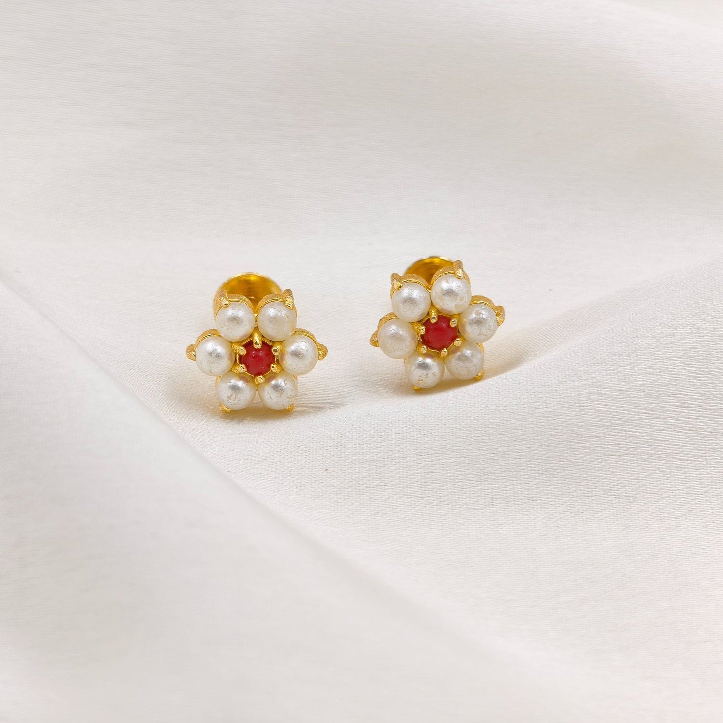 Muthu coral flower stud
