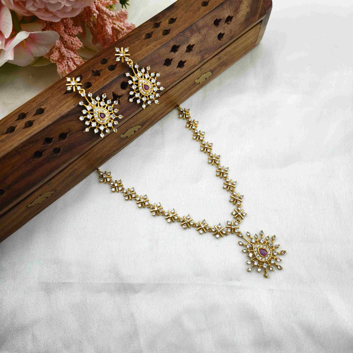 Ruby diamond spark necklace