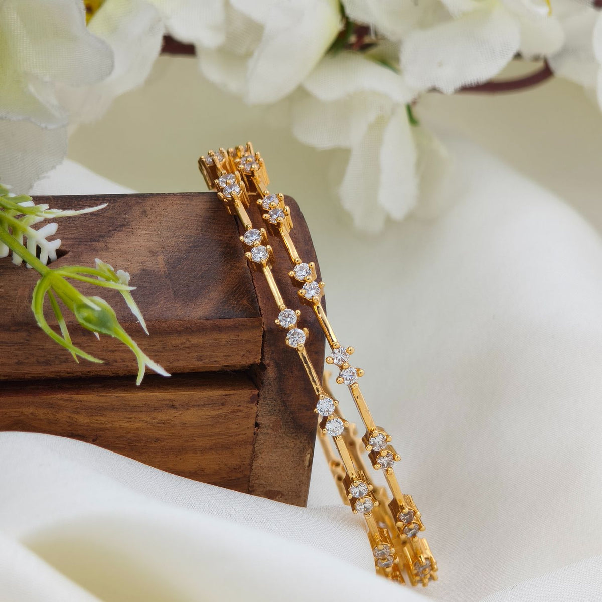 Aradhana diamond Bangle