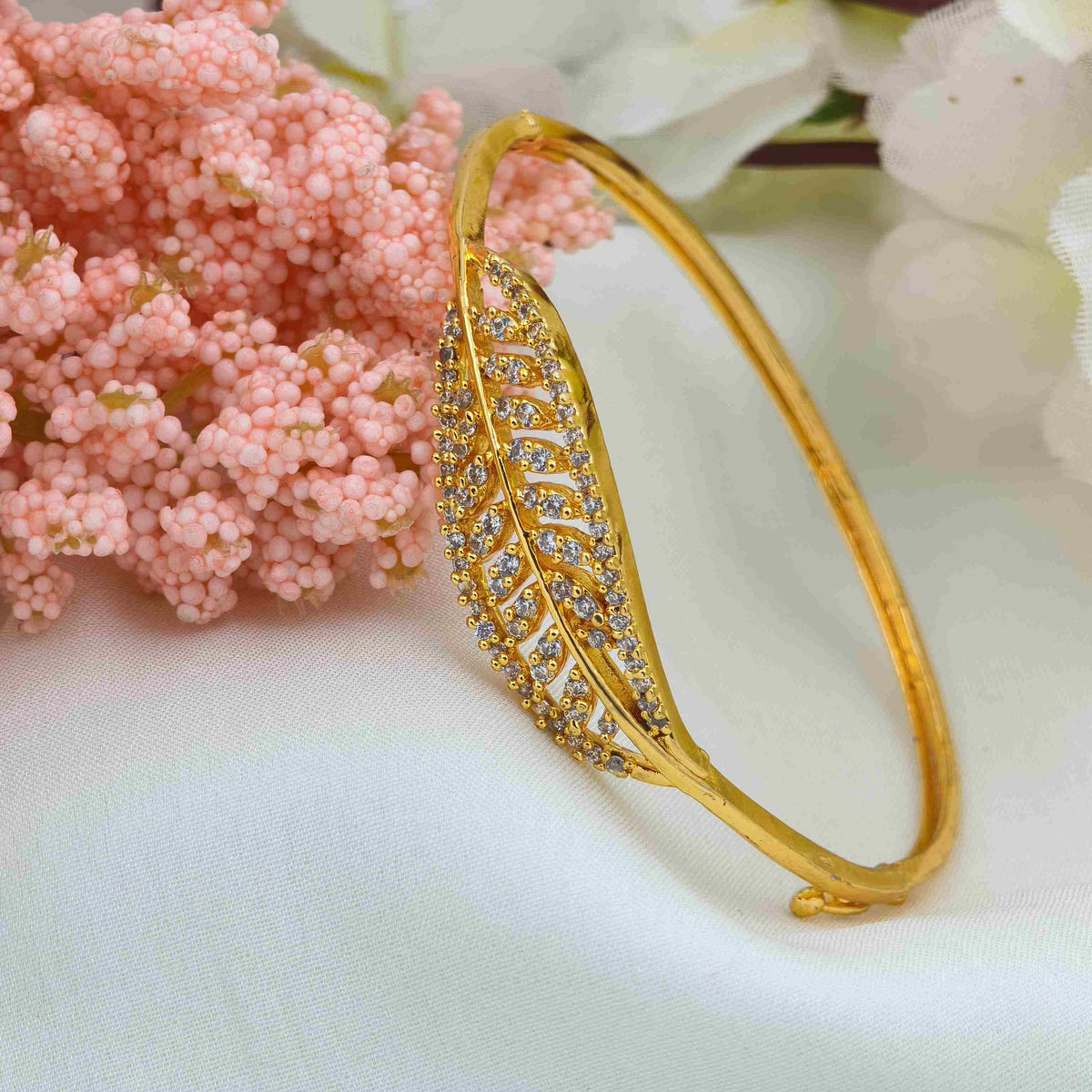Leaf diamond Bracelet