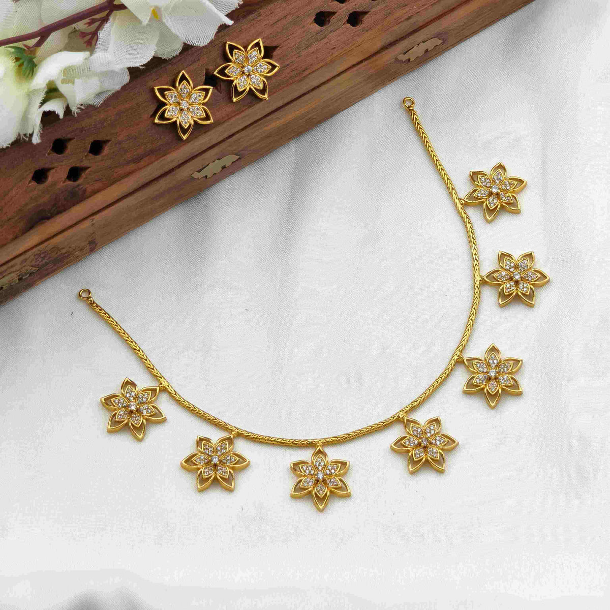 Hanging Diamond flower