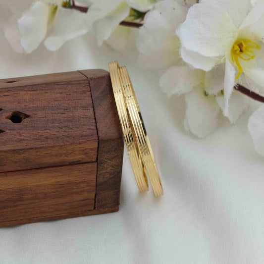 Plain line kids bangle
